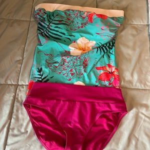 Hapari Rio Classic Bandeau Tankini Top XL. Top worn once and bottoms never worn.